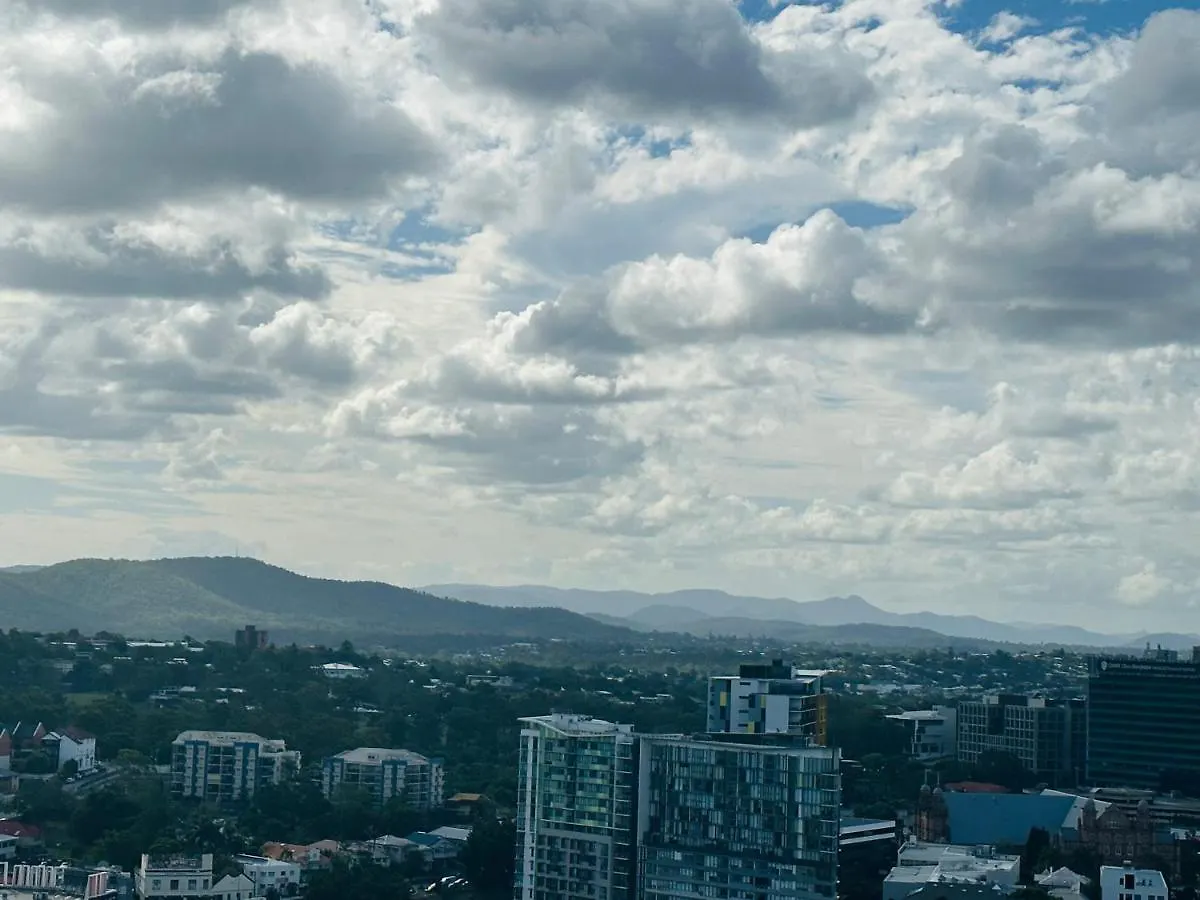 Kooii Apartments Brisbane Aparthotel