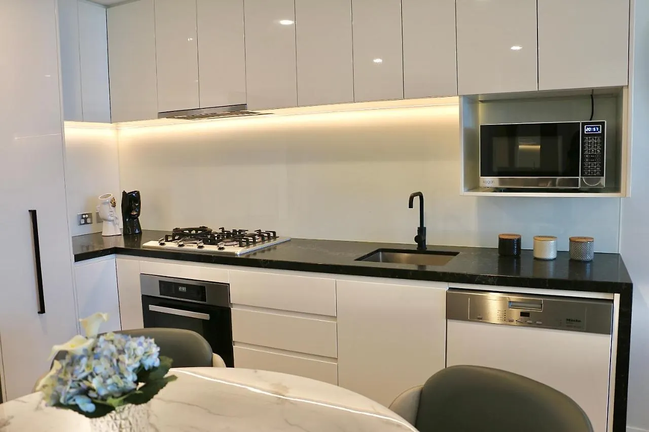 Kooii Apartments Brisbane Aparthotel