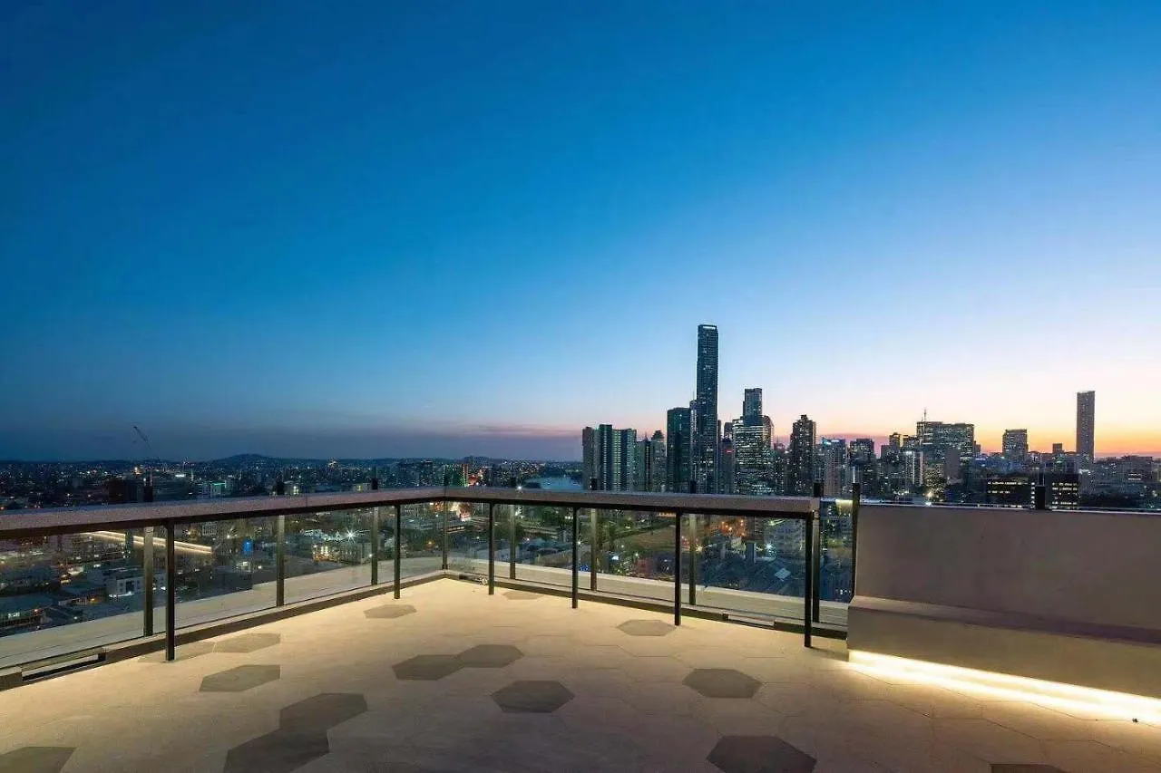 Kooii Apartments Brisbane Aparthotel
